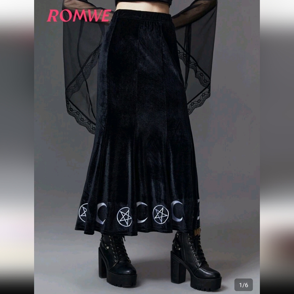 ROMWE Black Velvet Maxi Skirt with Moon Phase & Pentagram Hem